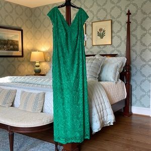 Tadashi Shoji jade green gown, NWT, size 16 W